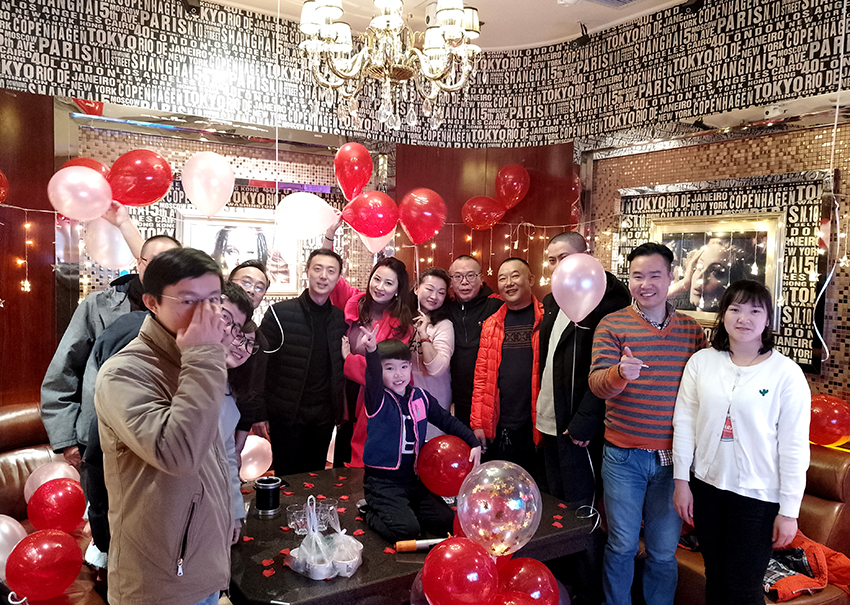 14组织员工庆已亥新年.JPG